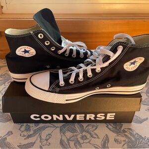 Converse Chuck Taylor Black and White High-Tops Men’s Size 10 New In Box